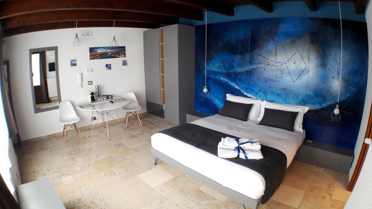 La Cattedrale Dai Tetti Bed & Breakfast Trani Exterior photo