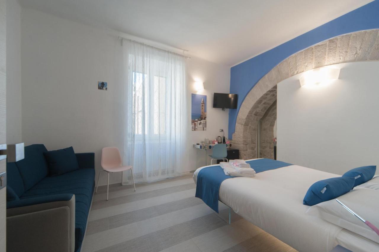 La Cattedrale Dai Tetti Bed & Breakfast Trani Exterior photo