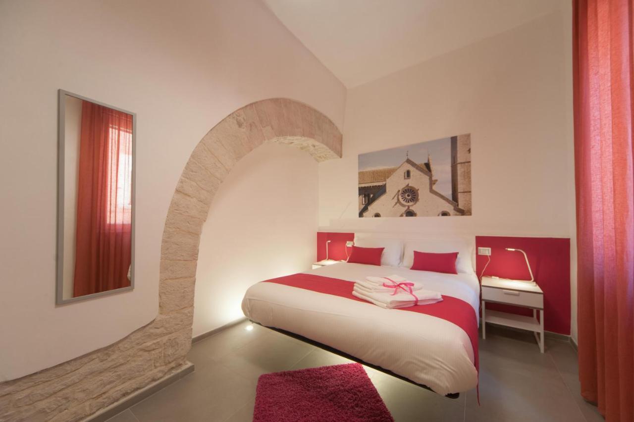 La Cattedrale Dai Tetti Bed & Breakfast Trani Exterior photo
